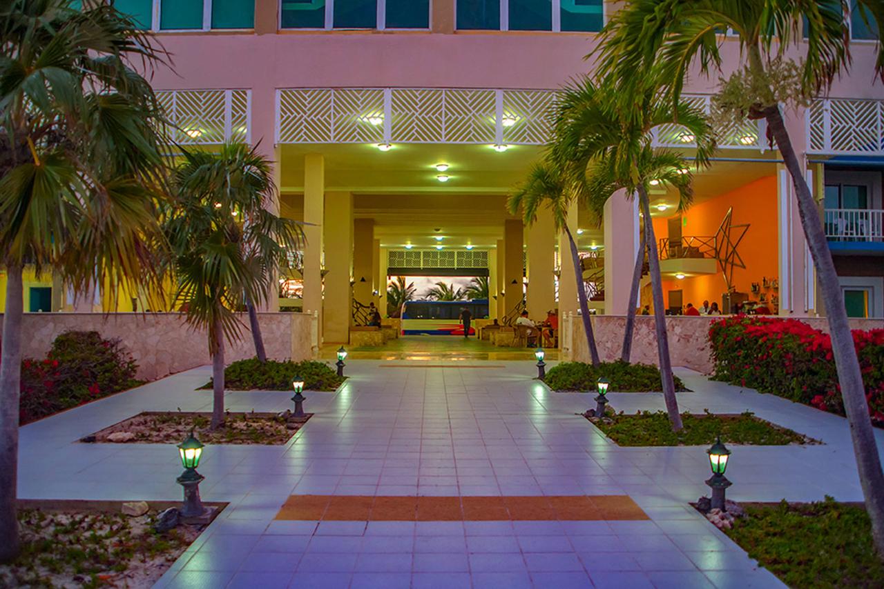 bella isla resort 154383002742
