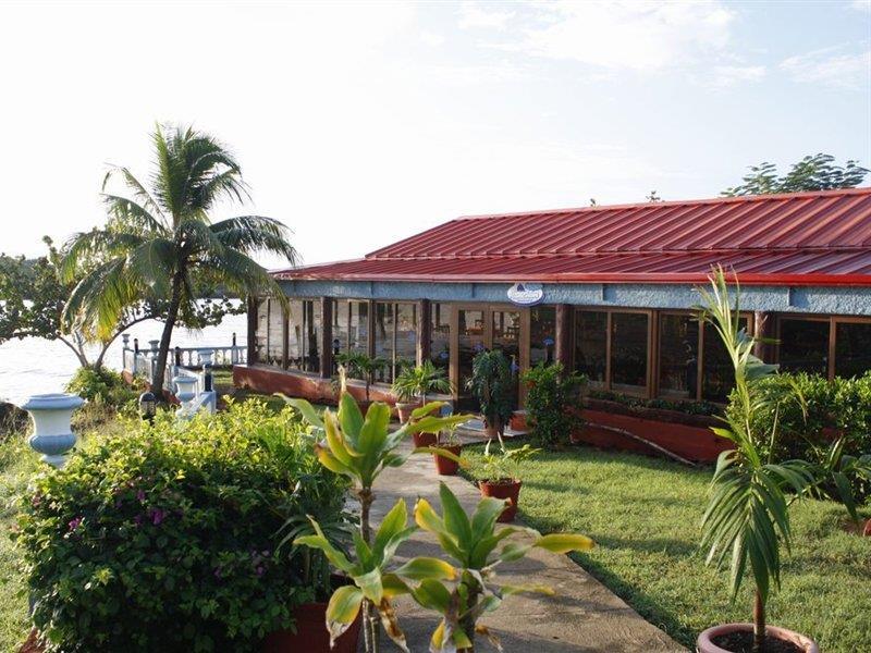 villa yaguanabo exterior