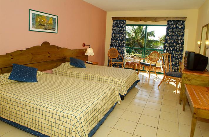 club amigo atlantico guardalavaca 15510891674
