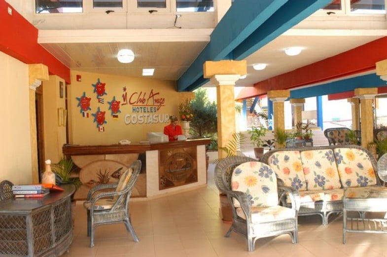 club amigo costa sur 15263090016