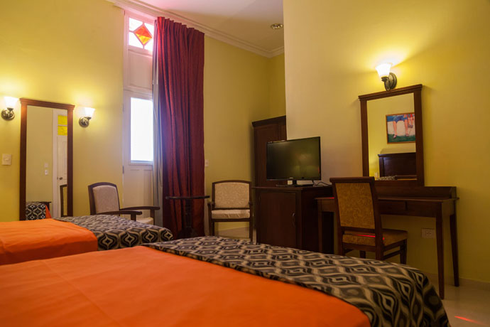 hotel arsenita gibara room twin 2