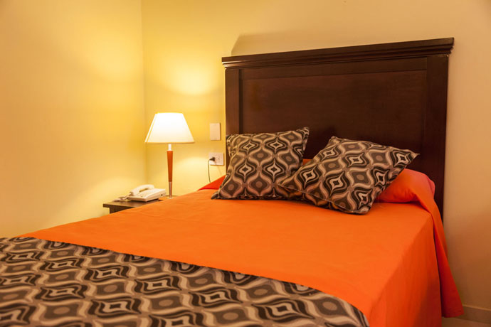hotel arsenita gibara room twin 4