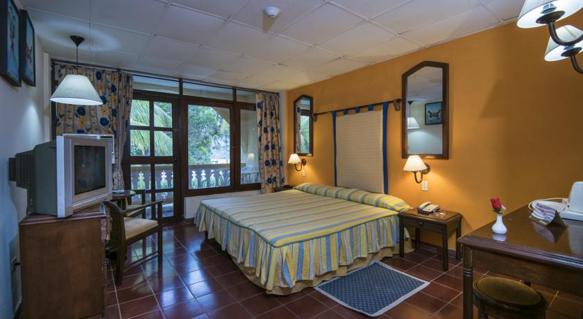 hotel porto santo 14810257328