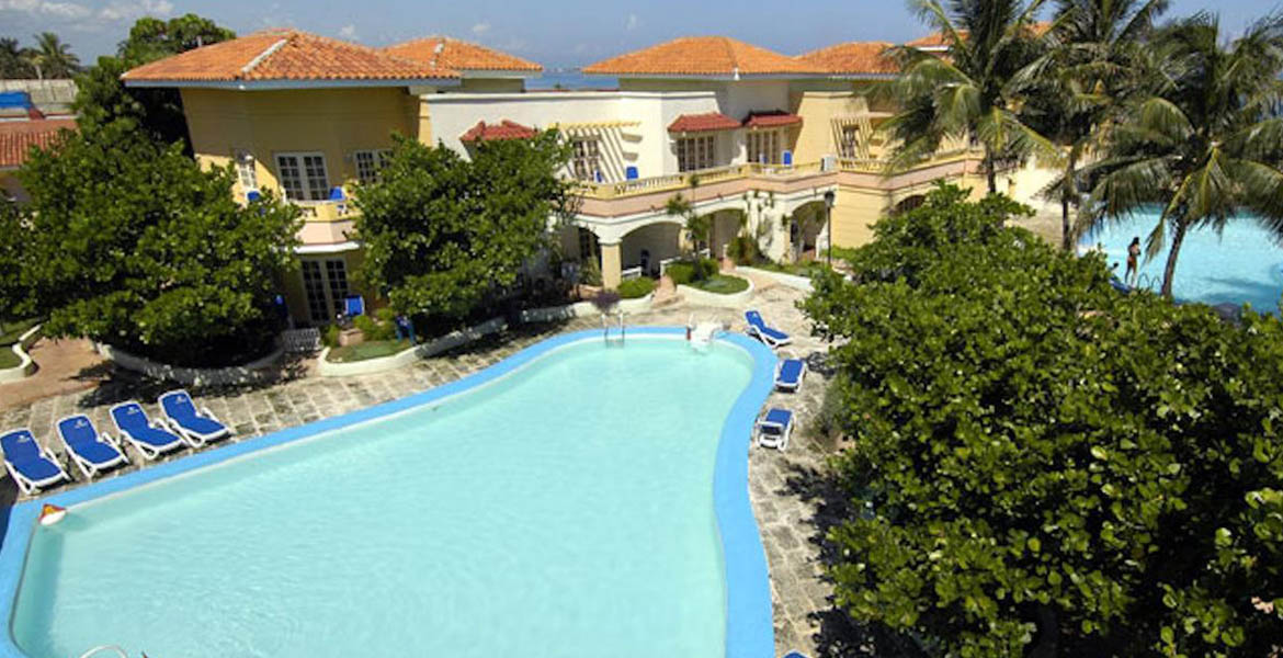 piscina 7468