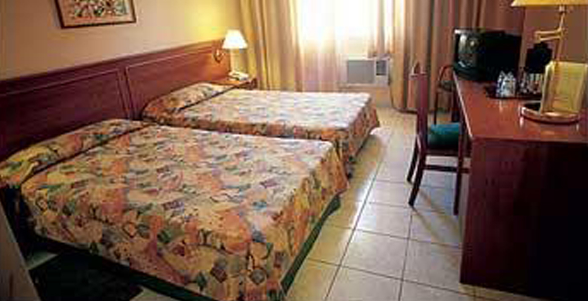 hotel vedado piscina1