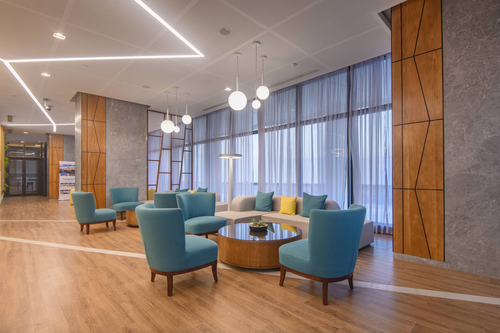 astc3b3n habana lobby and desk 04