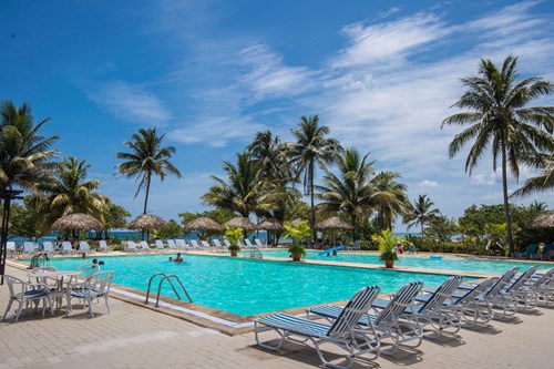 hotel villa tropico jibacoa pool
