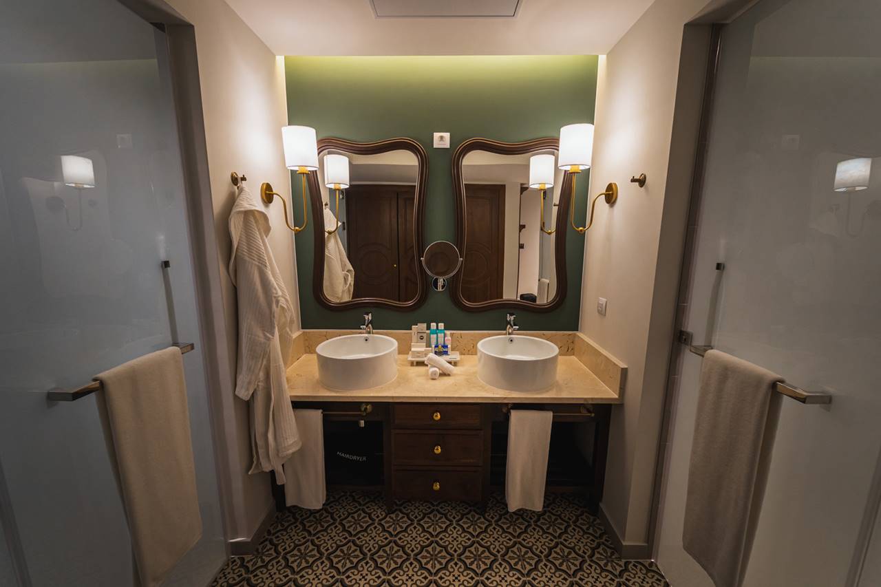 deluxe superior terrace room diamond club 4 630ce9737915c