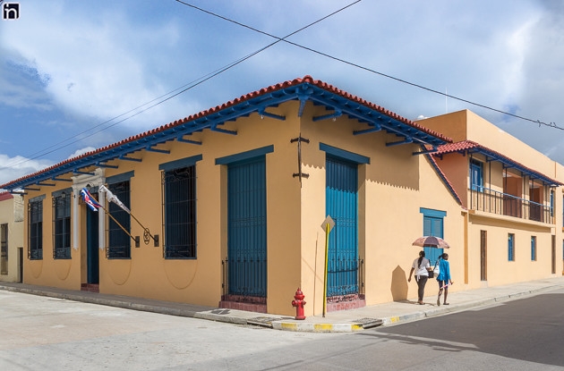 hotel e caballeriza facade 630