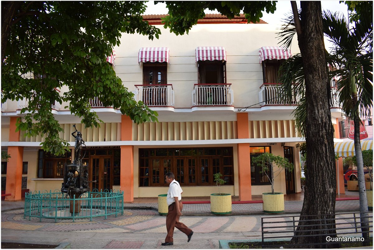 hotel isla azul marti 2
