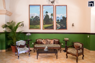hotel mascotte lobby 308