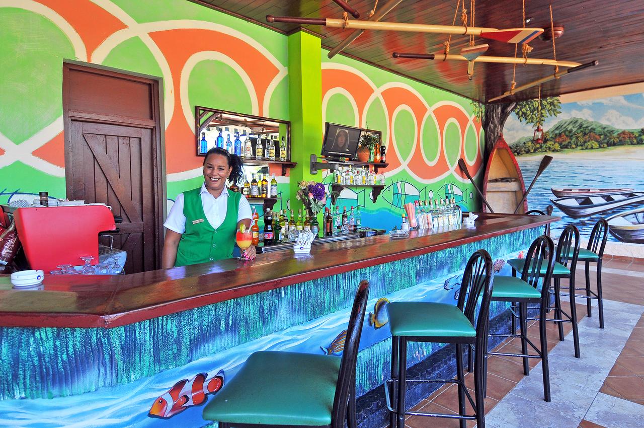 club amigo carisol los corales 152505925714