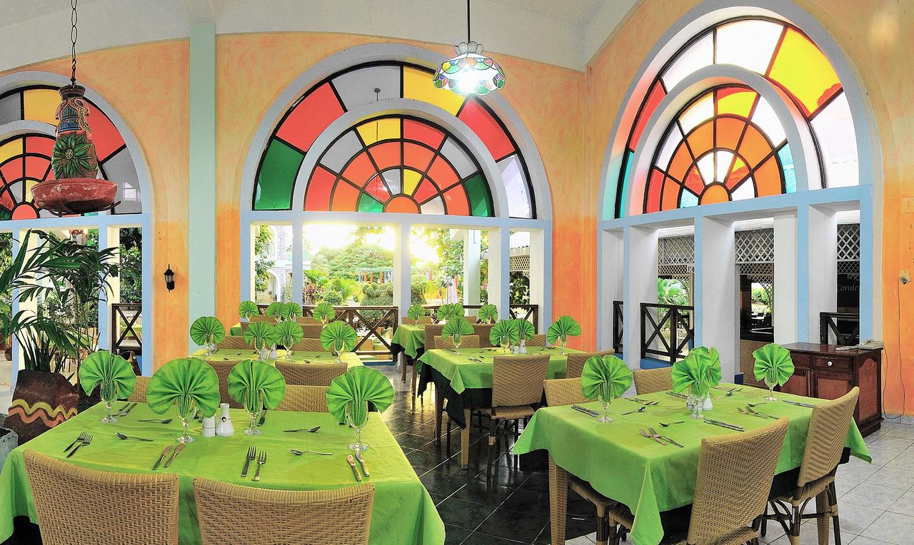 club amigo carisol los corales 152505925712