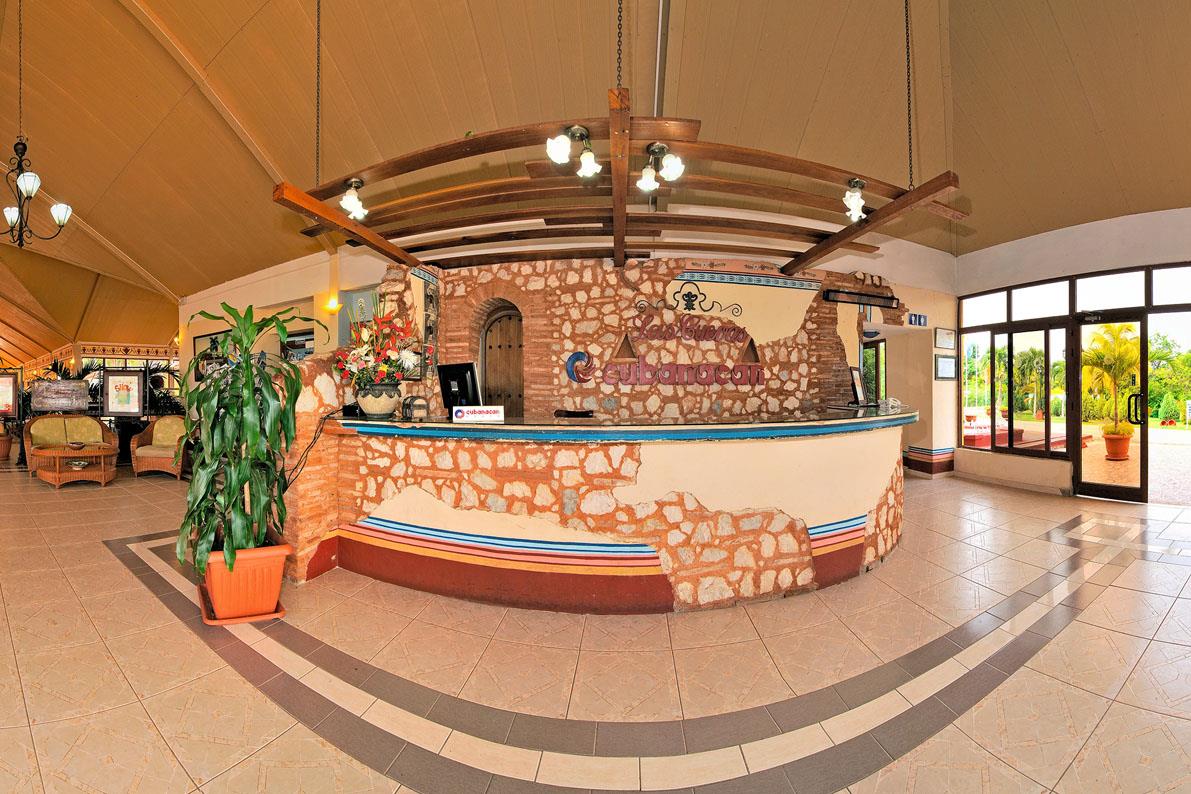 hotel las cuevas trinidad lobby