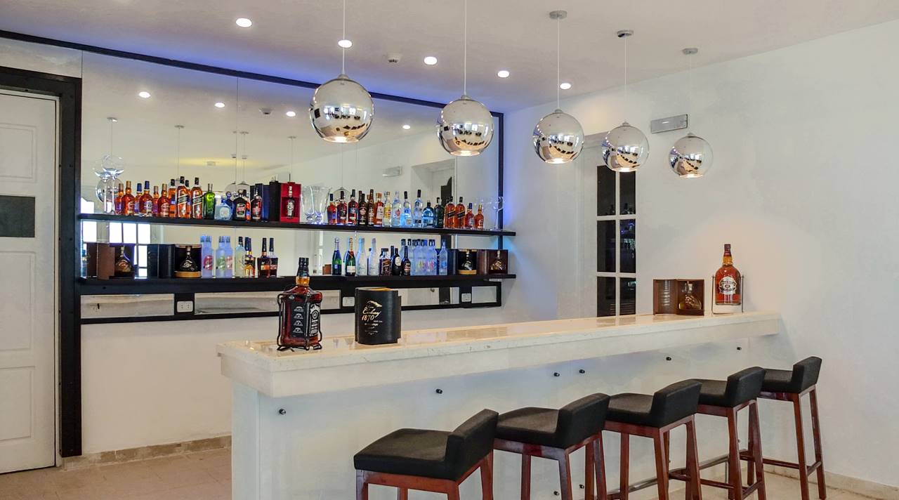 bar 1