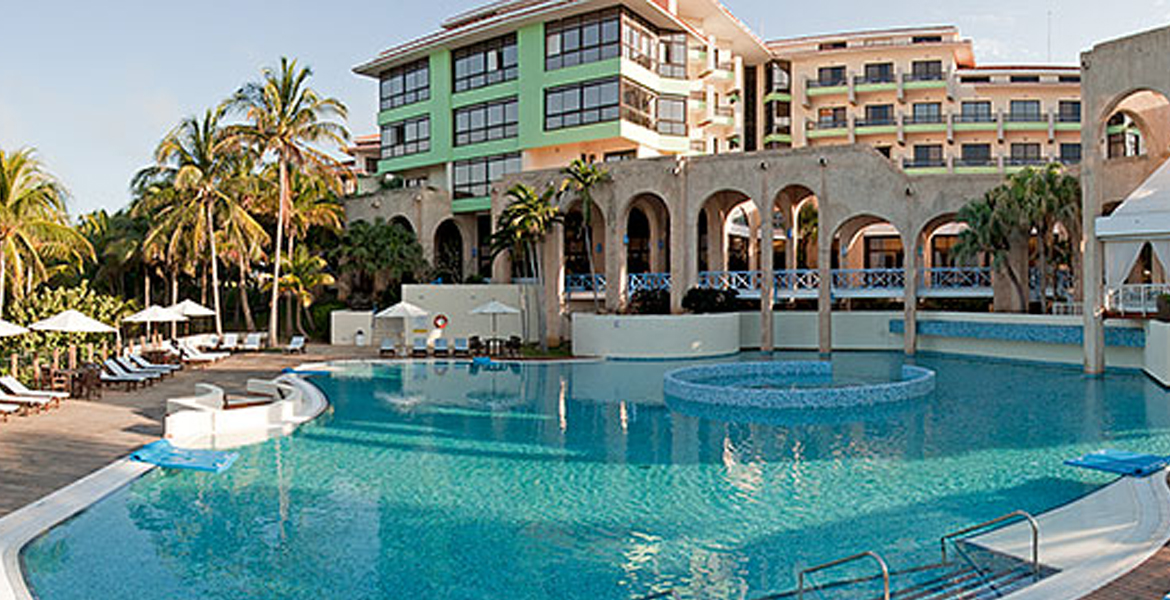 fiesta de solteros en cuba vacaciones singles mayo 2010 melia las americas pisicina 5 0