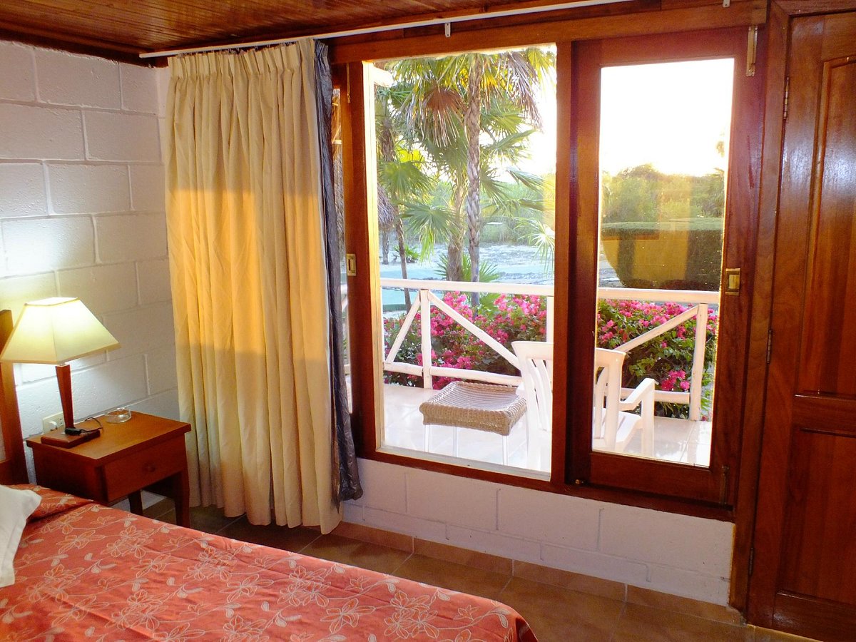 villa lindamar 8
