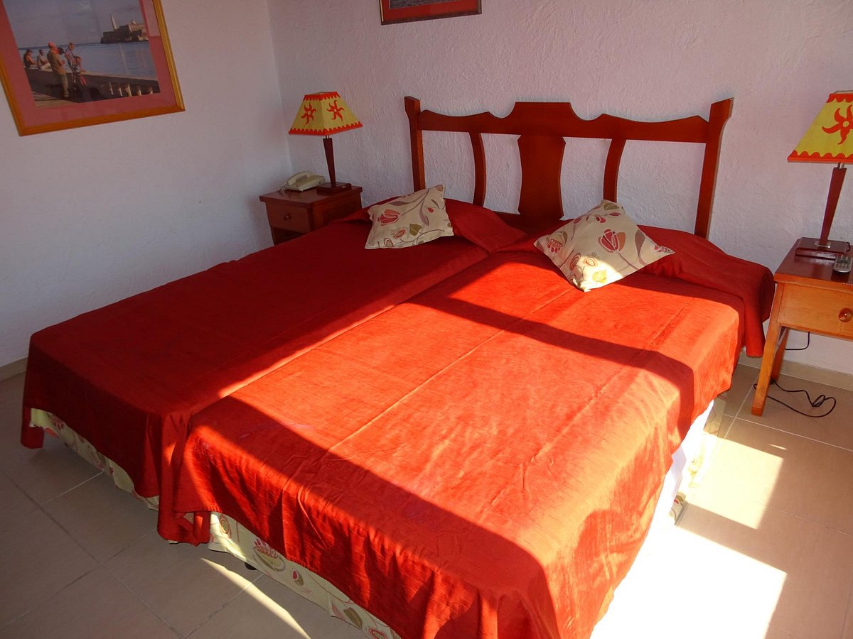 villa lindamar 7