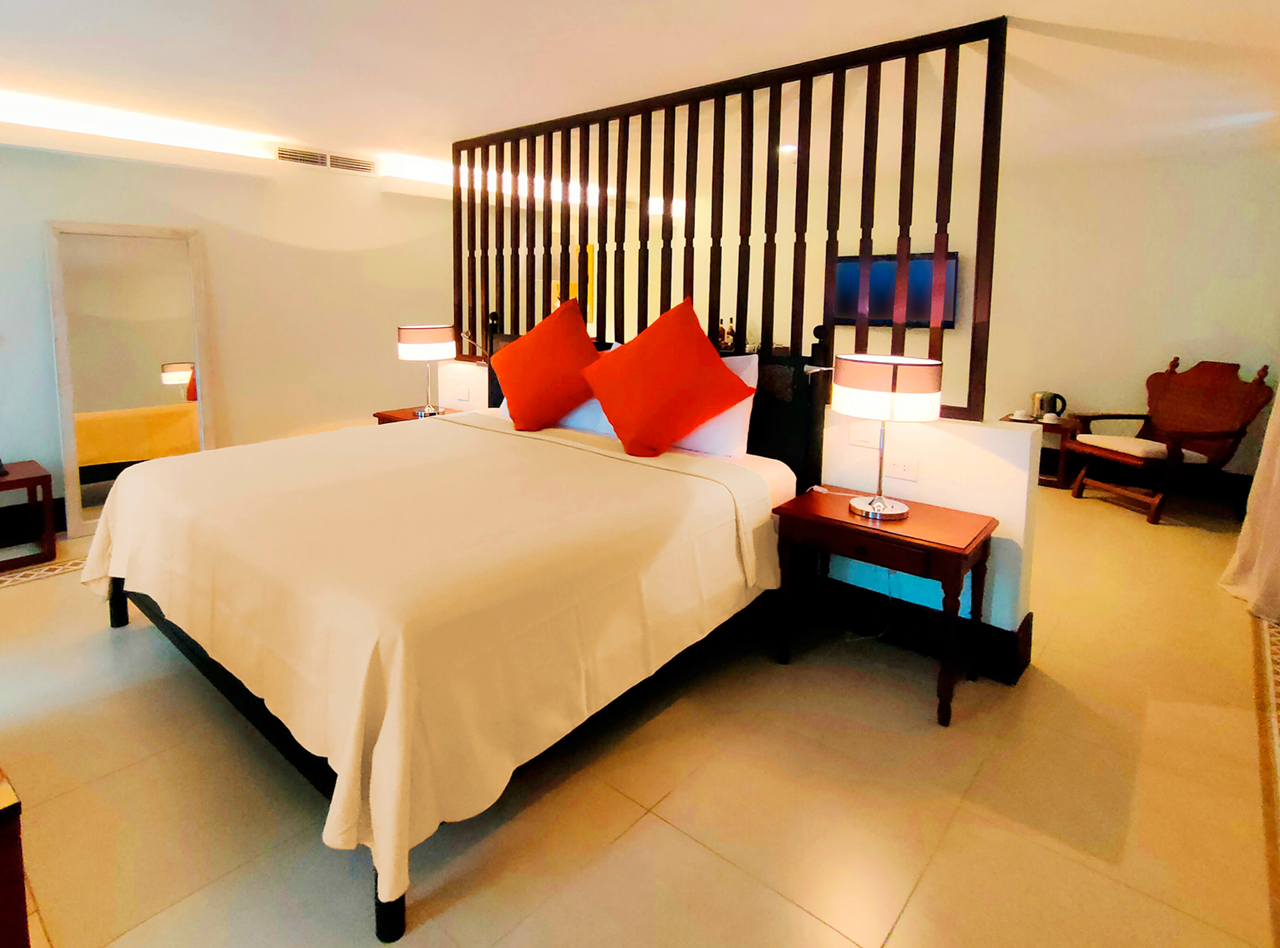 deluxe suite 2 62ffa4bca2f1d optimized