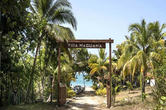entrada hotel villa maguana baracoa 3x2