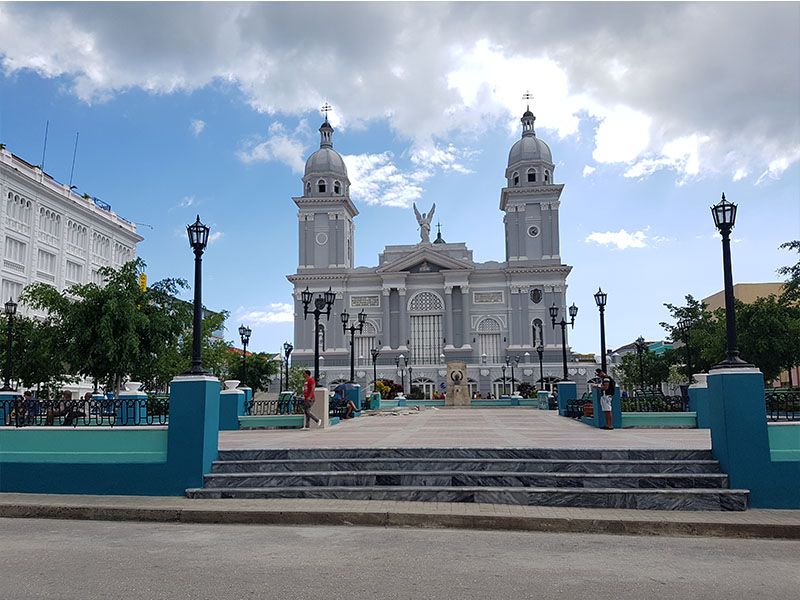 parque cespedes catedral santiago