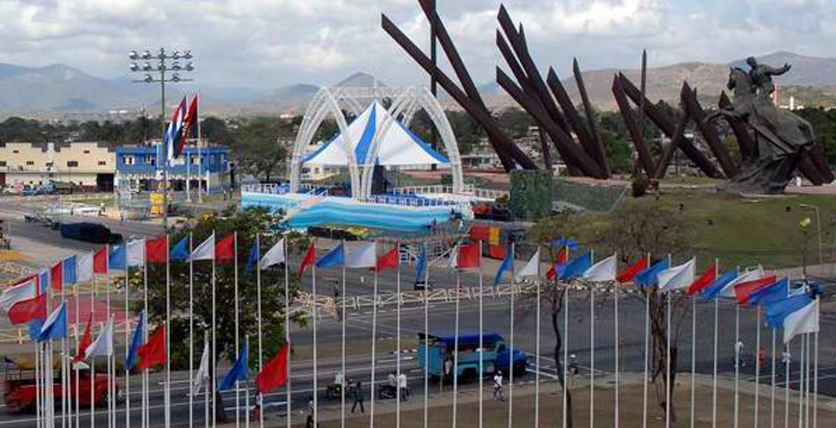 plaza antonio maceo stgo cuba altar benedicto 2012 2
