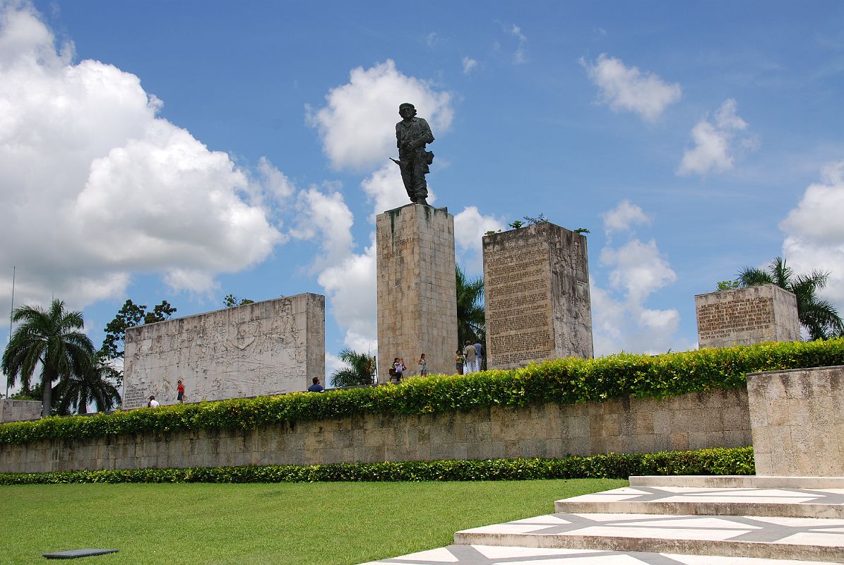 plaza che guevara en santa clara villa clara