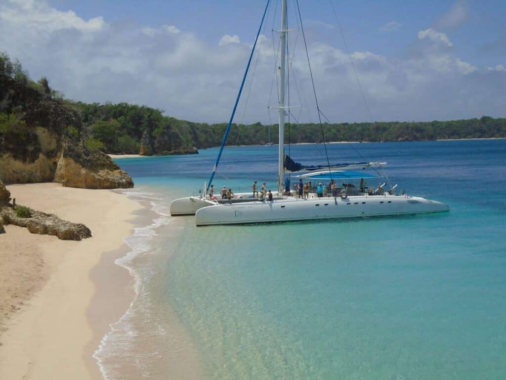 catamaran villa cayo saetia 1024x768