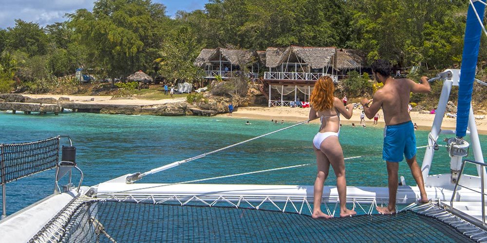 excursion cayo saetia en catamaran paseo travelnet cuba
