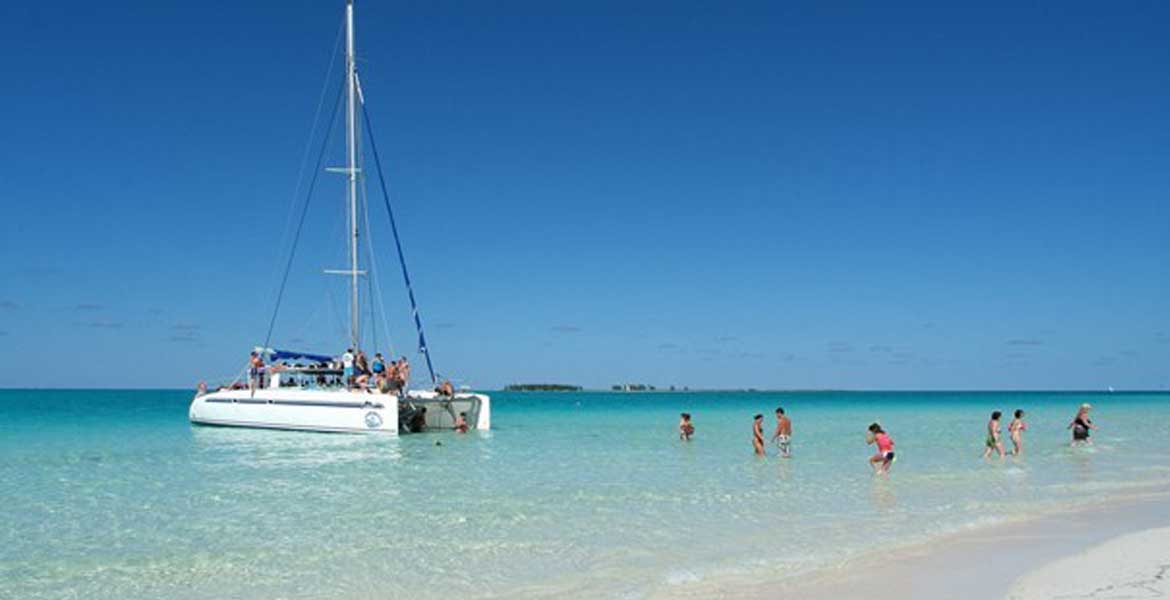 catamaran en jardines del rey