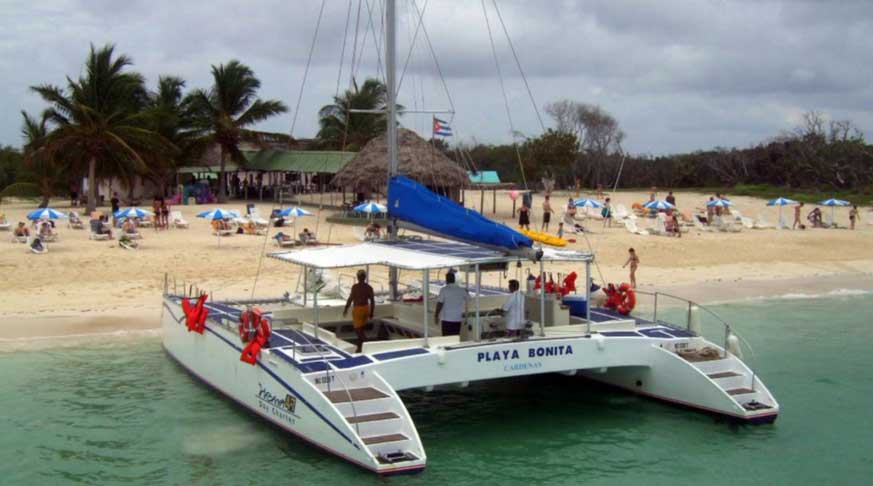 beach camaguey cuba