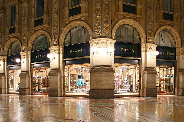 escaparate prada primavera