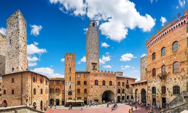 san gimignano plaza t
