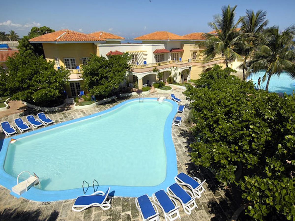 piscina 7468