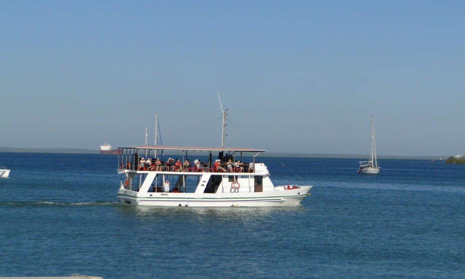 paseos por la bahia de cienfuegos